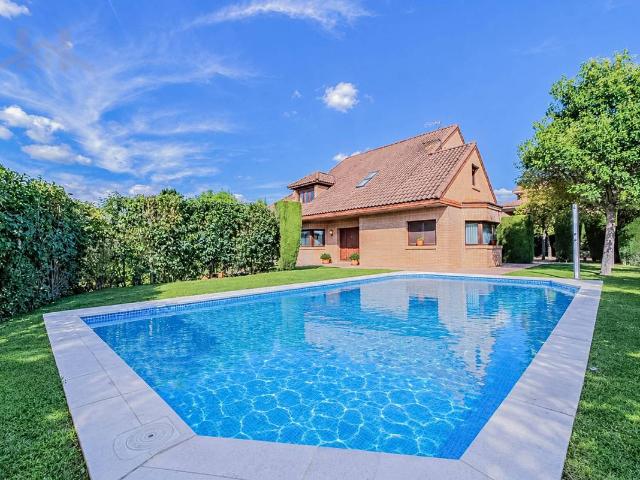 Casa chalet en Venta en Zona Norte