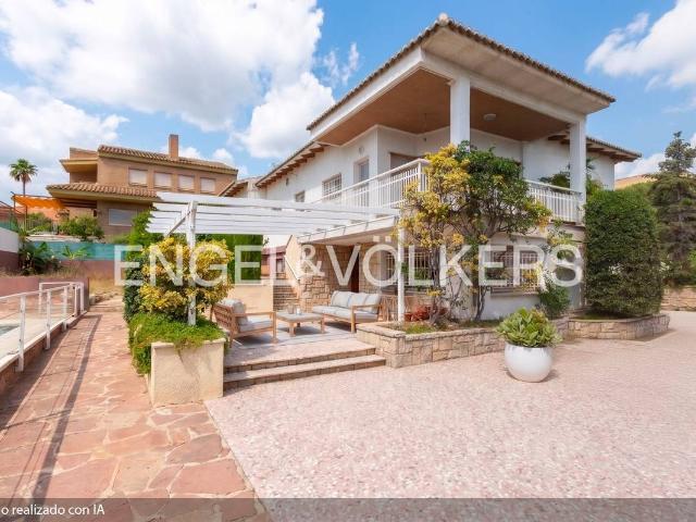Casa chalet en Venta en Zona Avenida Alta Auditorio