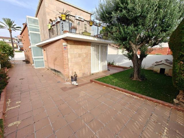 Casa chalet en Venta en Zona Alta