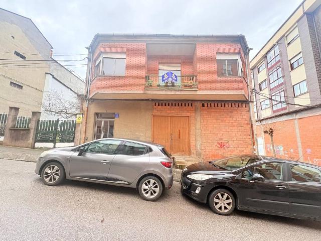 Casa chalet en Venta en Zona Alta