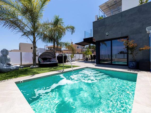 Casa chalet en Venta en Zona Carrefour Urbanizaciones