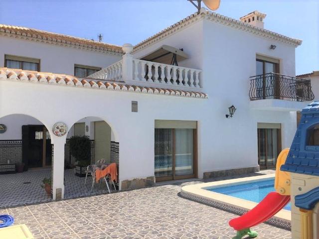 Casa chalet en Venta en Zona Carrefour Urbanizaciones