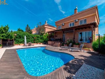 Casa chalet en Venta en Zona el Caño