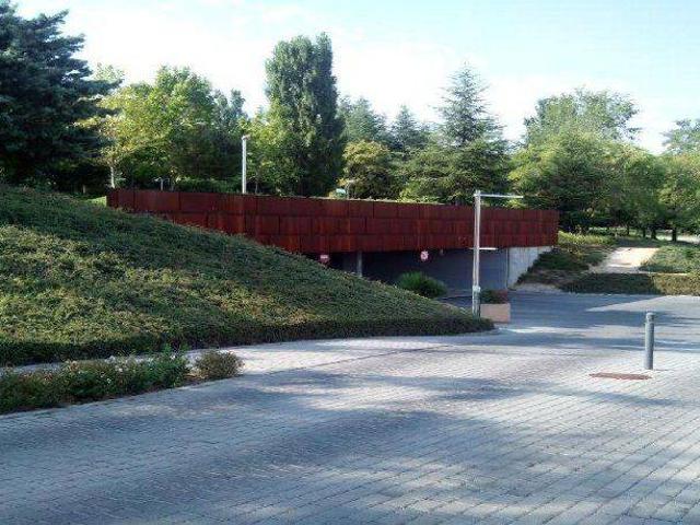 Casa chalet en Venta en Zona Industrial