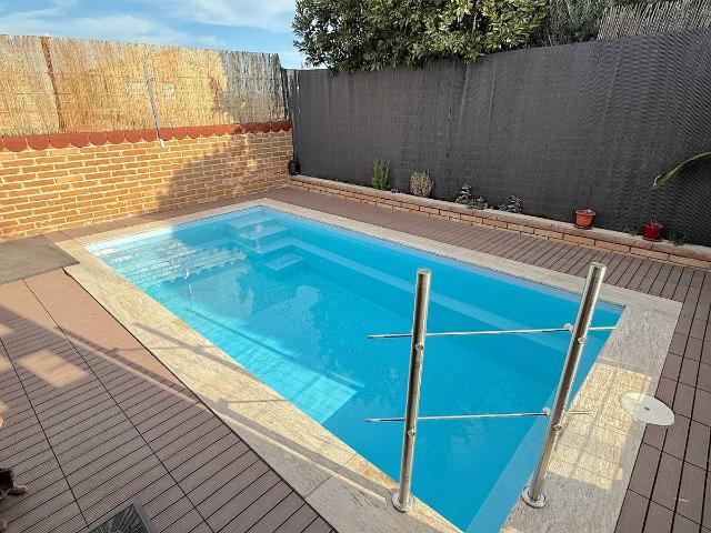 Casa chalet en Venta en Zona Industrial