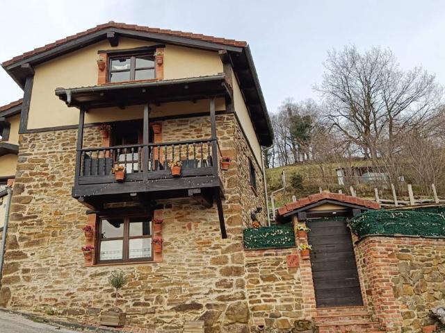 Casa chalet en Venta en Zona Rural