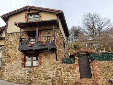 Casa chalet en Venta en Zona Rural