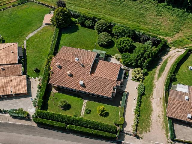 Casa chalet en Venta en Zuia