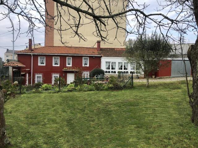 Casa chalet en Venta en A Malata Catabois Ciudad Jardín