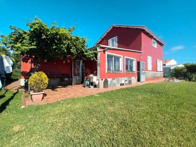 Casa chalet en Venta en A Malata Catabois Ciudad Jardín
