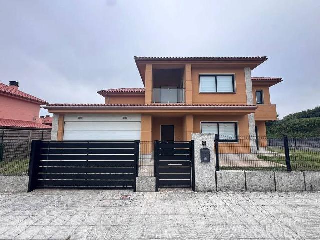 Casa chalet en Venta en A Malata Catabois Ciudad Jardín