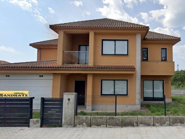 Casa chalet en Venta en A Malata Catabois Ciudad Jardín
