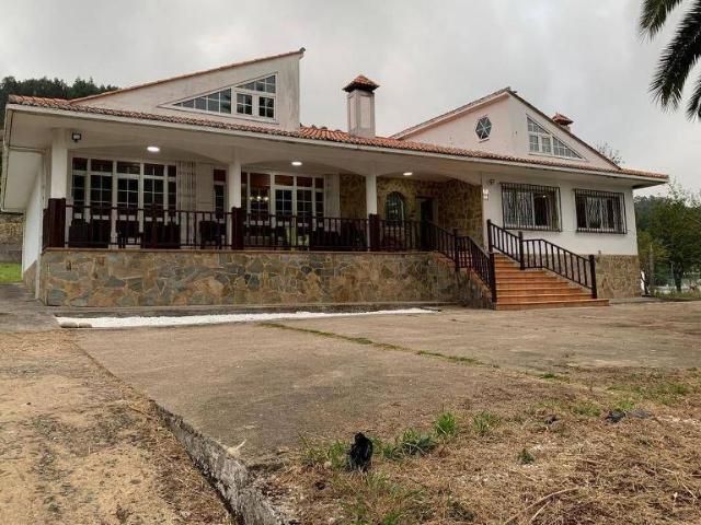 Casa chalet en Venta en A Malata Catabois Ciudad Jardín