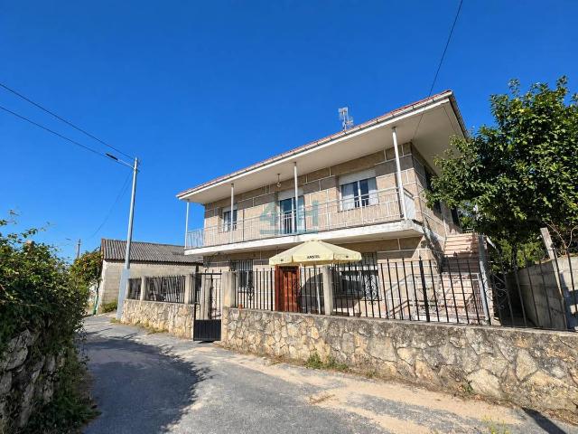 Casa chalet en Venta en A Merca