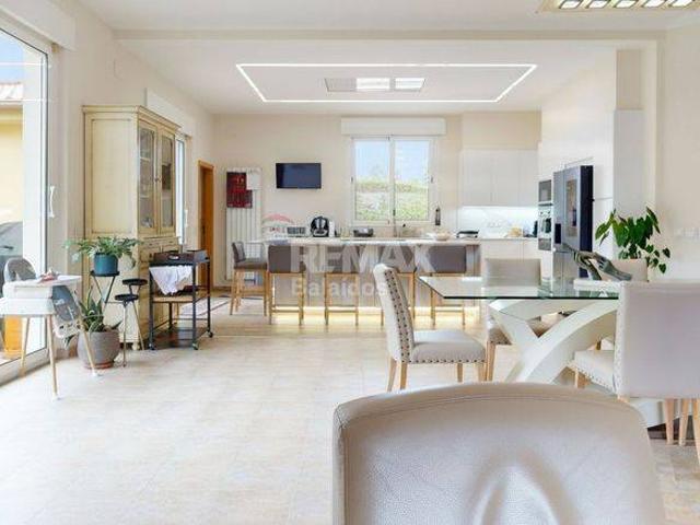 Casa chalet en Venta en A Cañiza