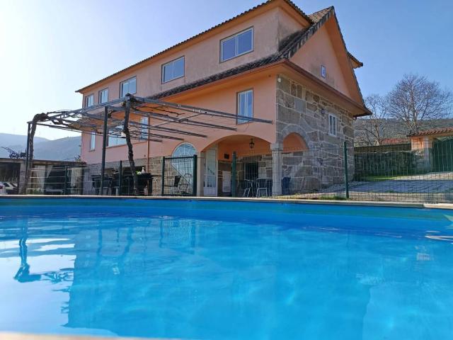 Casa chalet en Venta en A Cañiza
