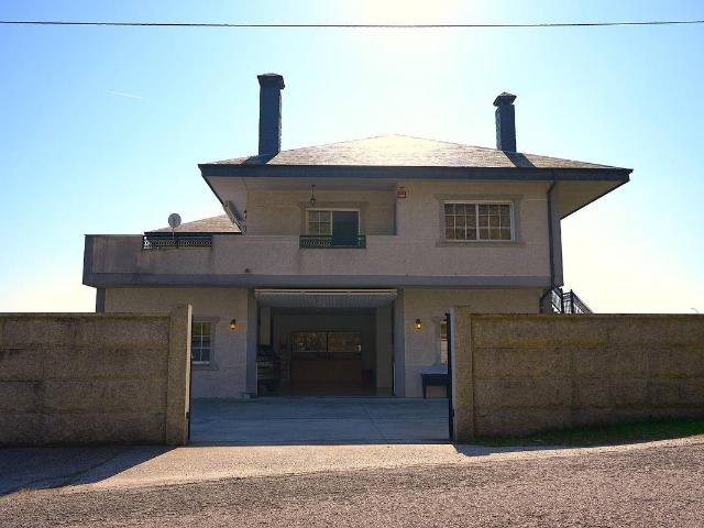 Casa chalet en Venta en A Estrada