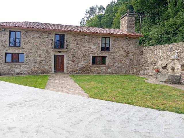 Casa chalet en Venta en A Laracha