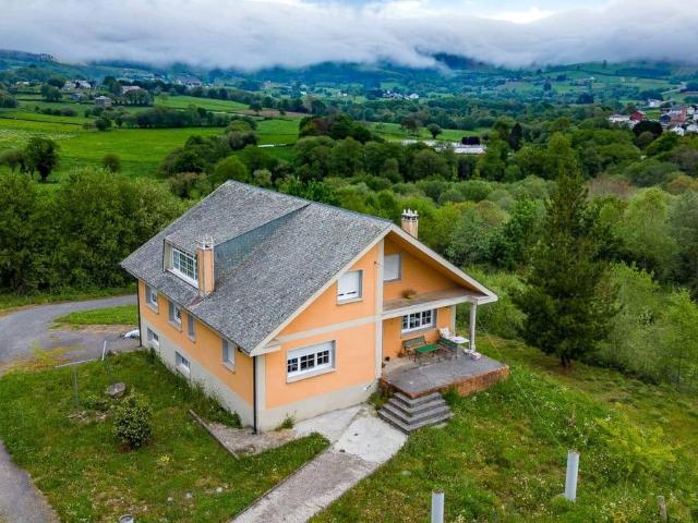 Casa chalet en Venta en A Pastoriza