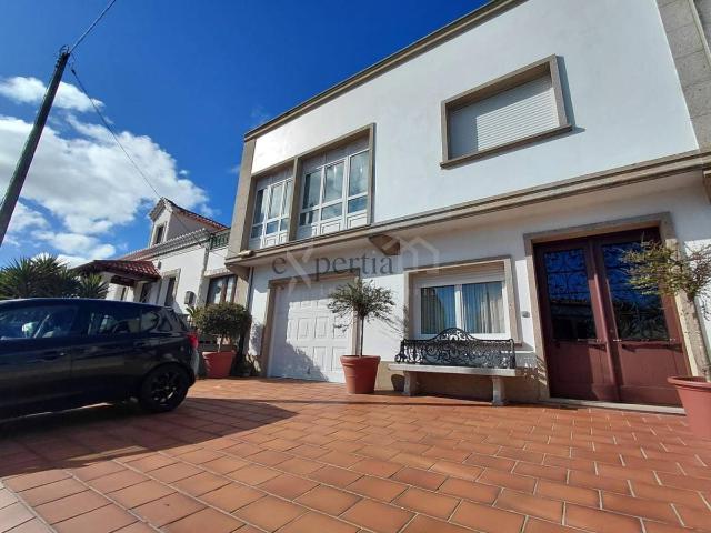 Casa chalet en Venta en A Pobra do Caramiñal