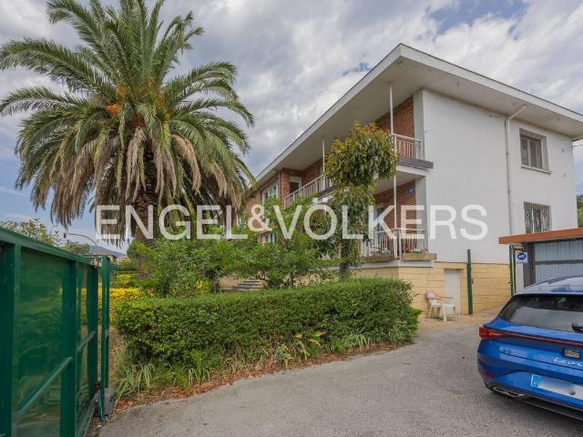 Casa chalet en Venta en Abanto y Ciérvana Abanto Zierbena