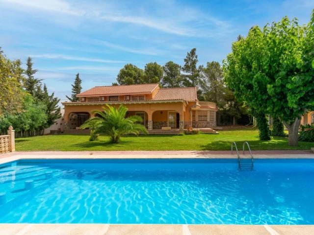 Casa chalet en Venta en Abarán