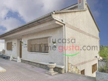 Casa chalet en Venta en Abrera