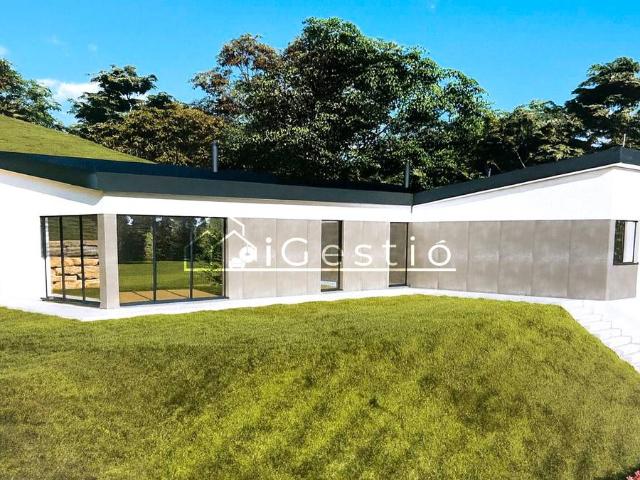 Casa chalet en Venta en Abrera