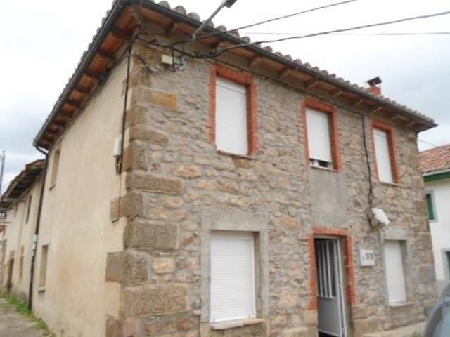 Casa chalet en Venta en Aguilar de Campoo
