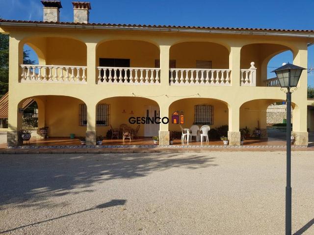 Casa chalet en Venta en Agullent