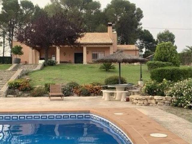 Casa chalet en Venta en Agullent