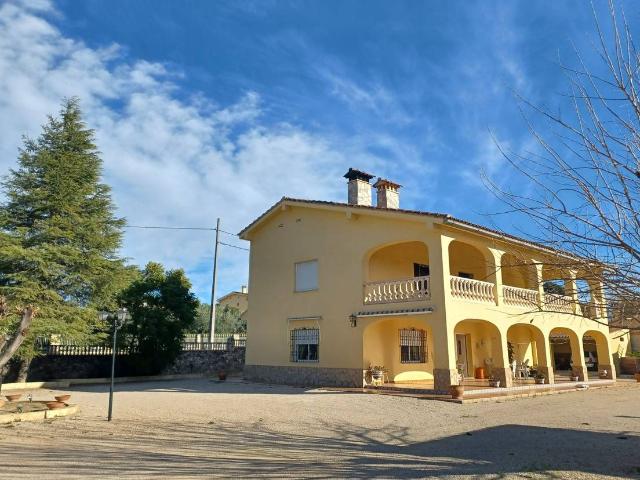 Casa chalet en Venta en Agullent