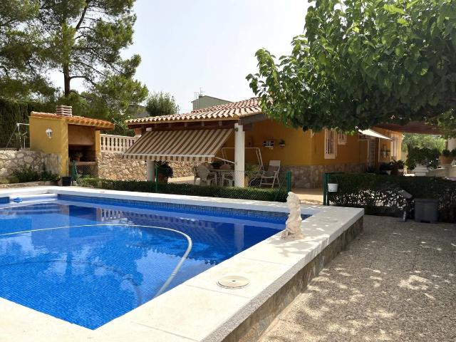 Casa chalet en Venta en Agullent