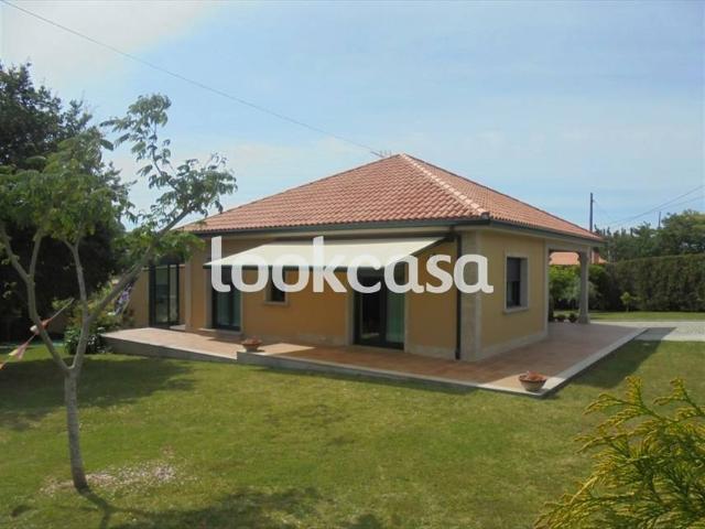Casa chalet en Venta en Adina Portonovo