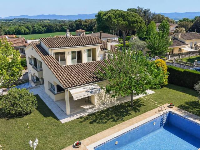 Casa chalet en Venta en Aiguaviva