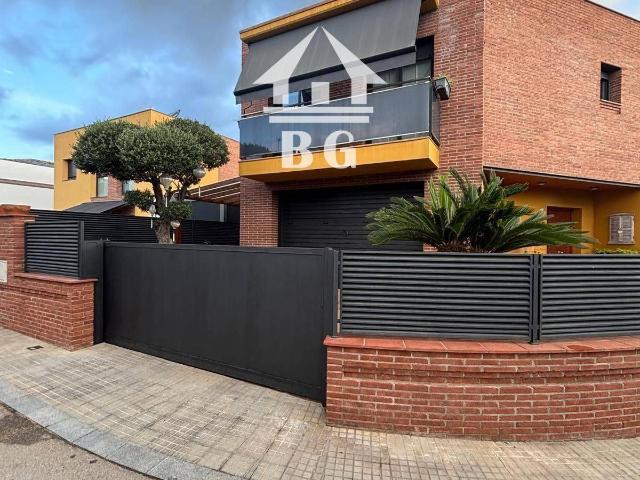Casa chalet en Venta en Aiguaviva Parc