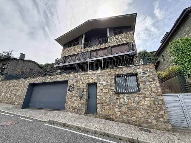 Casa chalet en Venta en Ciudad Universitaria