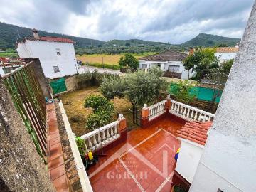 Casa chalet en Venta en Almadén de la Plata
