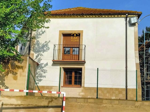 Casa chalet en Venta en Almazul