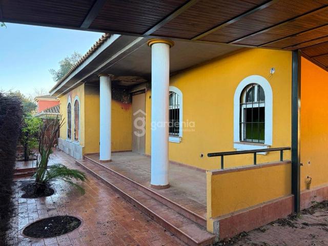 Casa chalet en Venta en Almensilla
