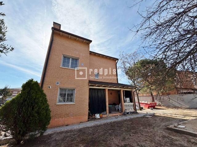 Casa chalet en Venta en Alovera