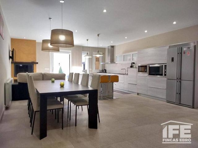 Casa chalet en Venta en Alagón
