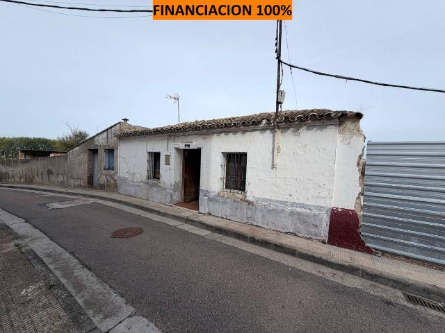 Casa chalet en Venta en Alagón