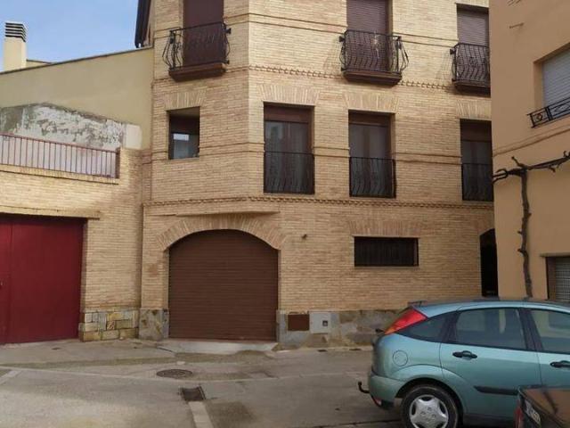 Casa chalet en Venta en Alagón