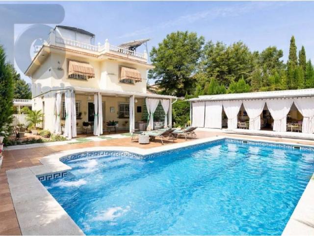 Casa chalet en Venta en Albolote