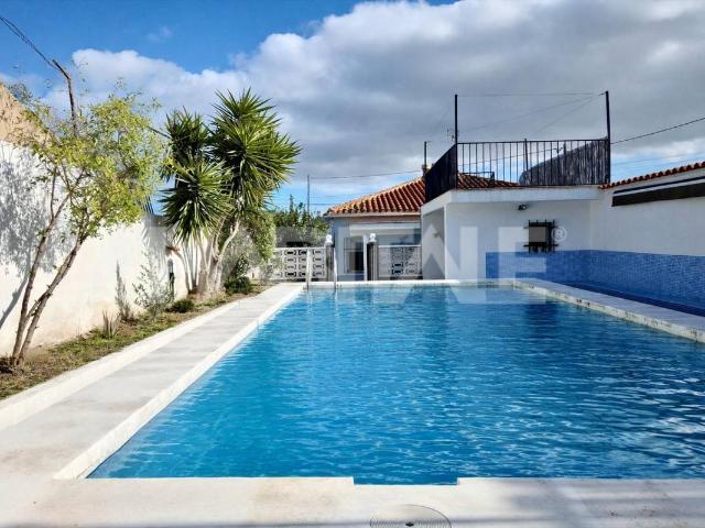 Casa chalet en Venta en Alborache