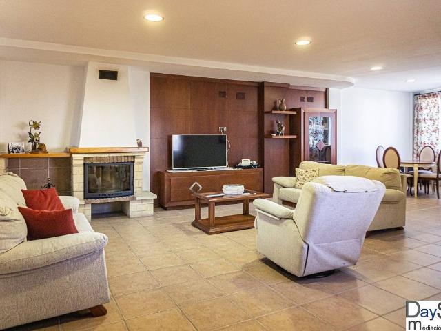 Casa chalet en Venta en Alcalá la Real