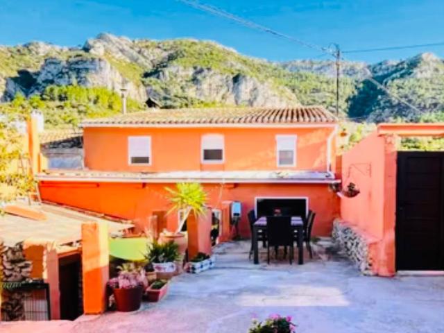 Casa chalet en Venta en Alcalalí