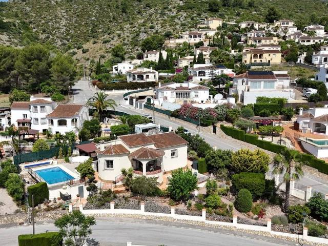 Casa chalet en Venta en Alcalalí
