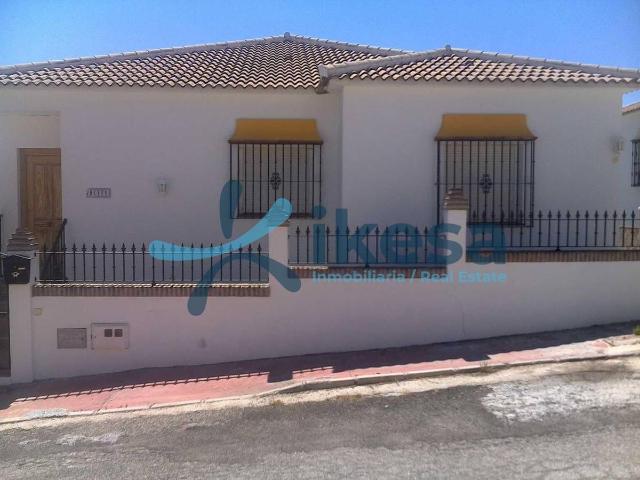 Casa chalet en Venta en Alcaucín